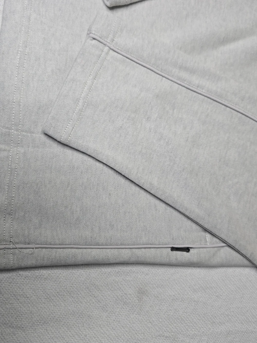 Bugatchi Men's Quarter Zip Pullover Sweater Gray Size L NWT